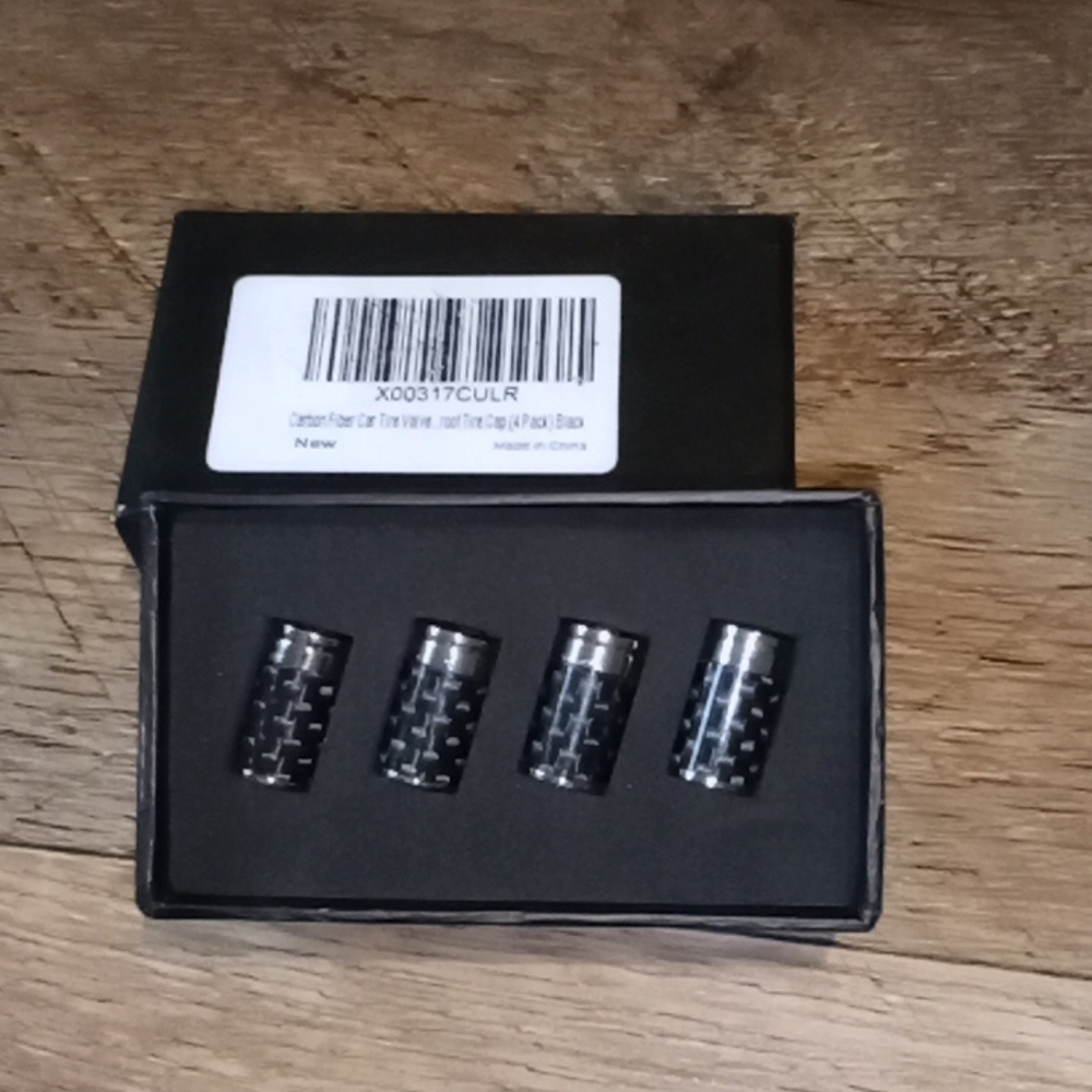 Brand new carbon fiber car tire valve roof tire cap 4-pack black